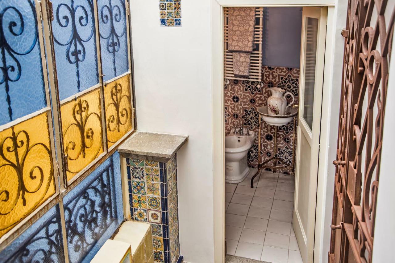 Apartamento Il Teatro Di Nerone Nápoles Exterior foto